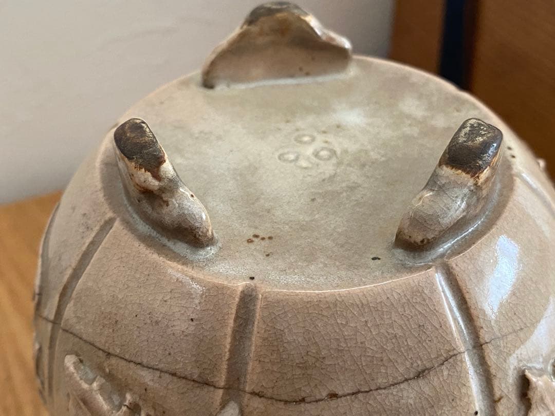 萩焼　十代 三輪休雪 ？　休和 萩焼浮彫香炉　浮彫香炉　香櫨　風　不明