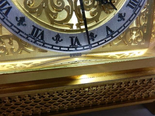 「ＬＵＸＯＲ」ブランドスイス製ねじ巻き置時計（年代不明、定時と３０分に時報）