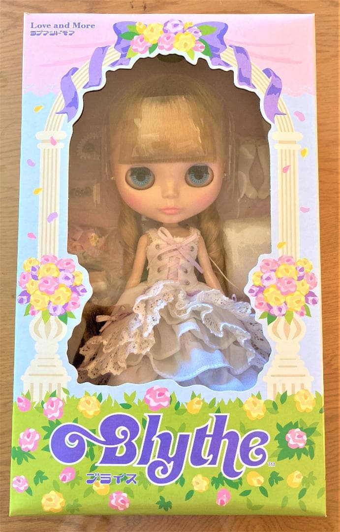 新品・未使用！CWC4000体限定生産 Blythe ラブアンドモア♪