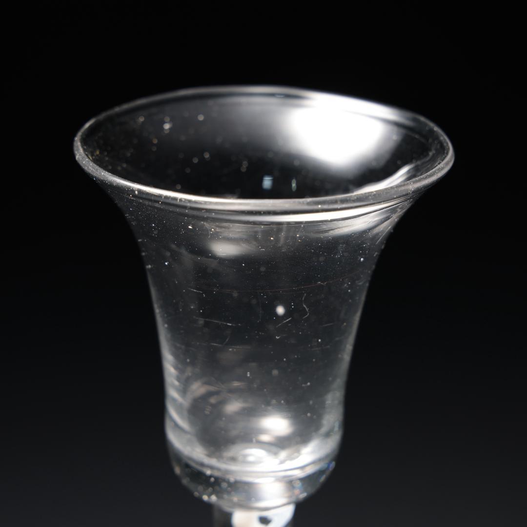 アンティークグラス　オペーク（乳白色）ツイストステム　ゴブレット　R1540ダI