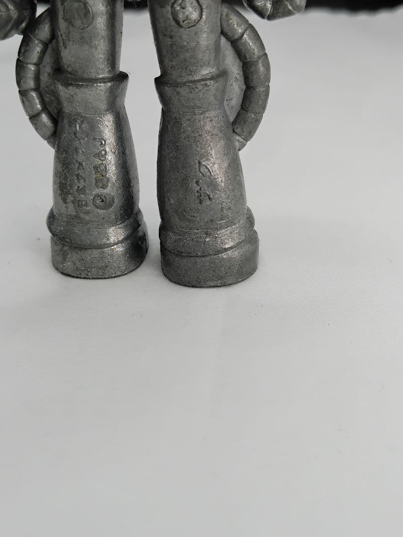 ガンダムメタルフィギュア　クローバー製品　ダイキャスト　[希少量産型ザク]