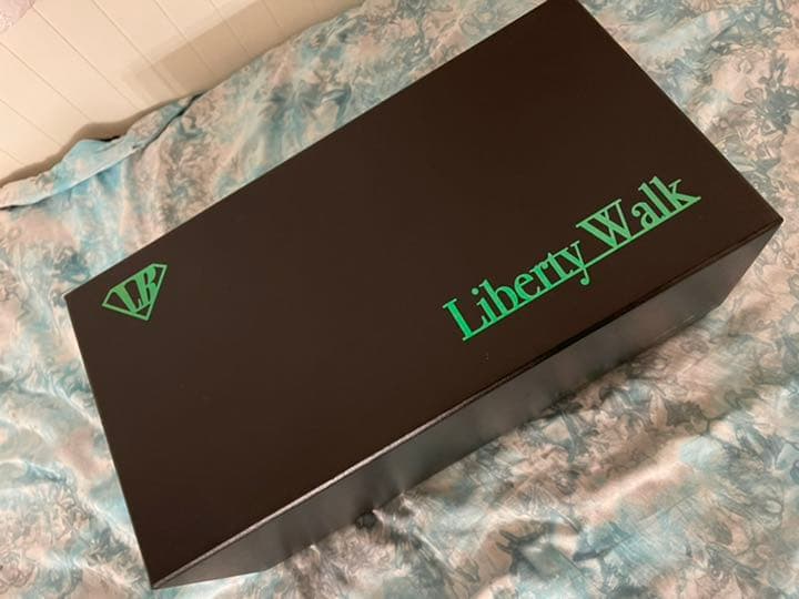 LB特注 Liberty Walk 1/18 Ferrari 458Italia