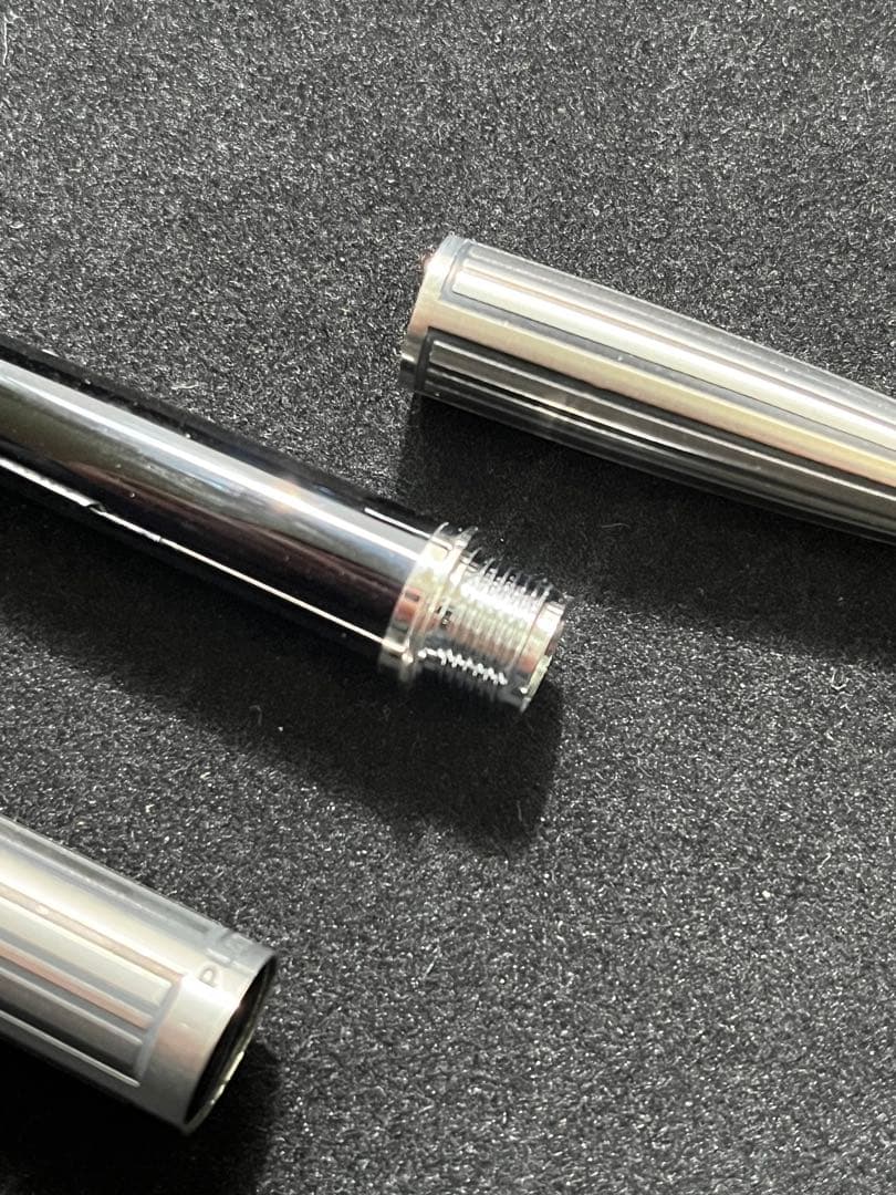 万年筆　PLATINUM 14K 細字　刻印　完全 未使用　ストライプ