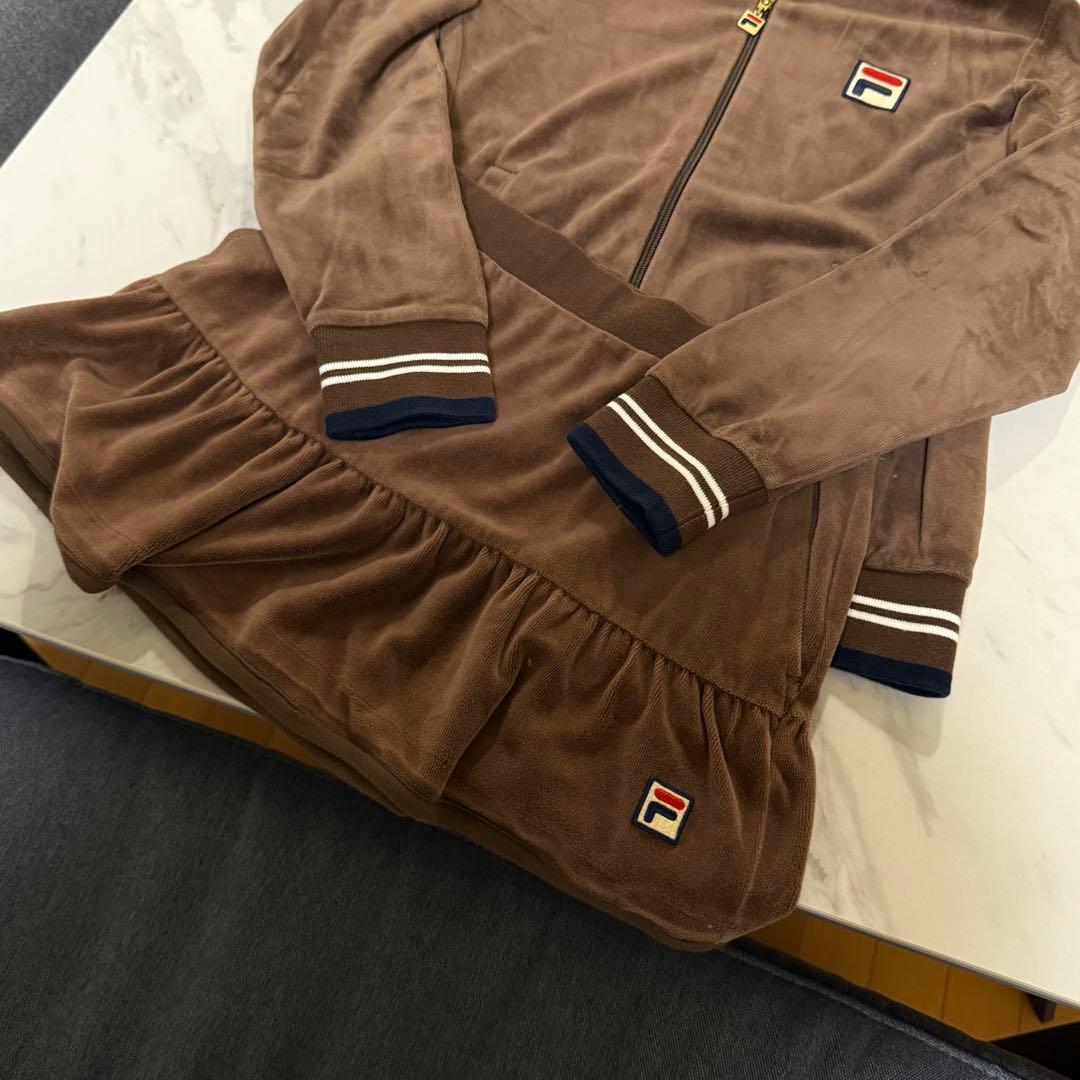 FILA フード付きベロア上下セットMサイズ