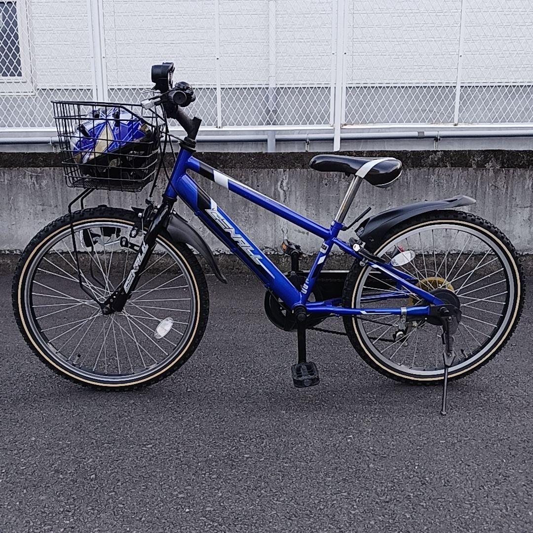 自転車　小学生　22インチ　6段変速　ヘルメット付き