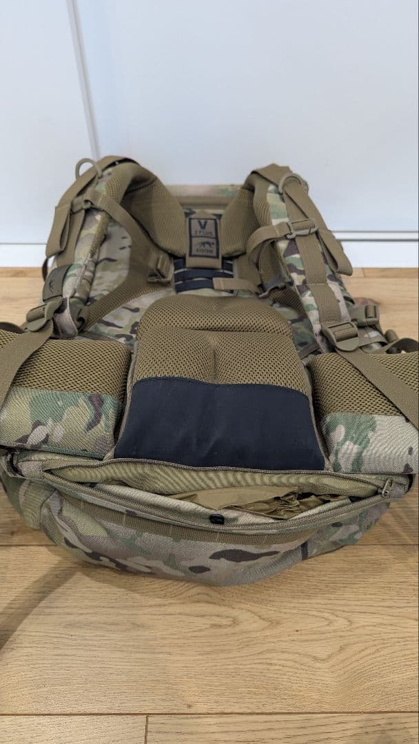 【廃盤・希少モデル】 Tasmanian Tiger 50Lマルチカム