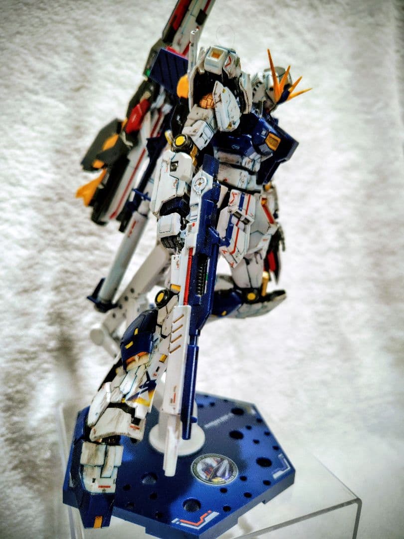 塗装済み完成品RGνガンダム　福岡