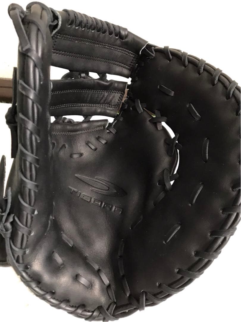 TIGORA ファーストミット　超美品‼️