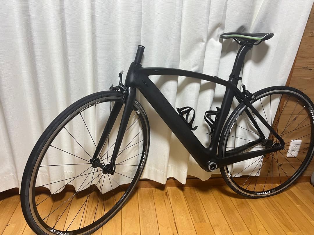はるき*エアロ カーボン ロードバイク