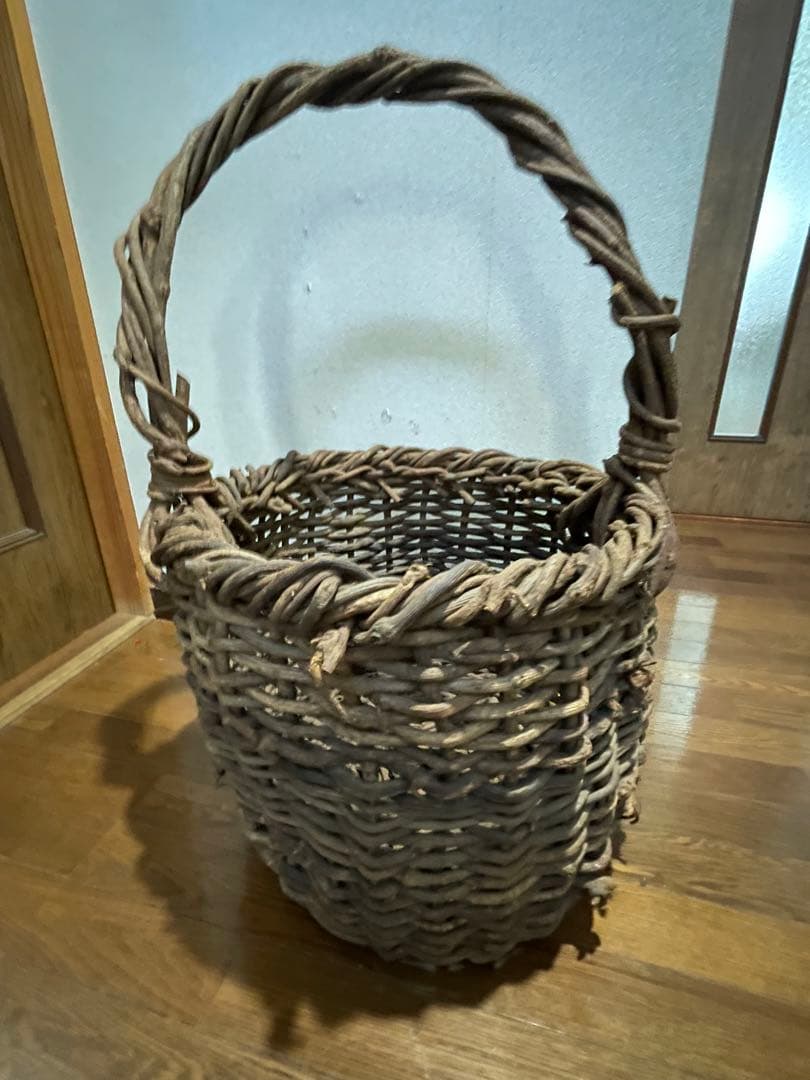 送料無料　天然アケビ蔓 籠 大型 職人手作り 民藝 アンティーク オブジェ