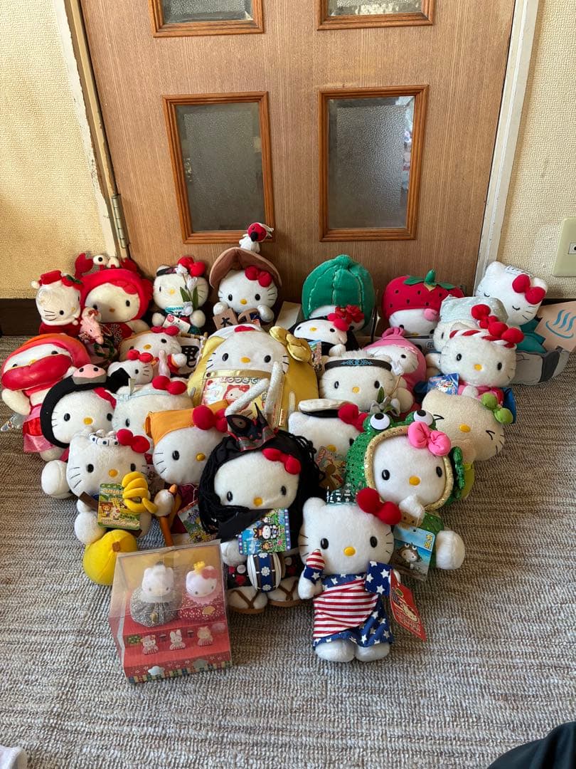 ハローキティ ぬいぐるみ 限定品27個セットタグあり 激レア