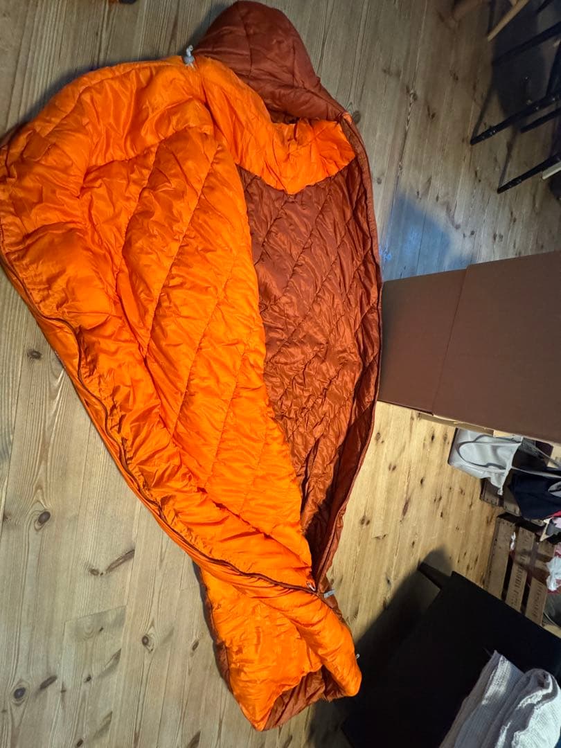 モンベル EXP. Seamless Burrow Bag