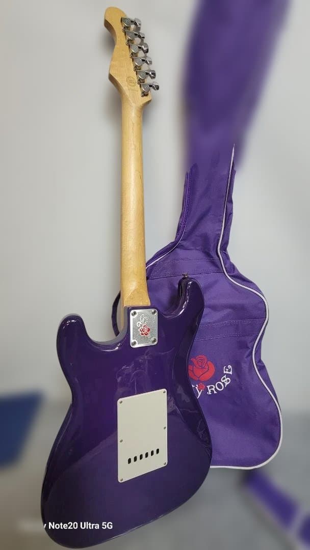 超美品★Gypsy Rose ストラトキャスター パープル★ケース付き