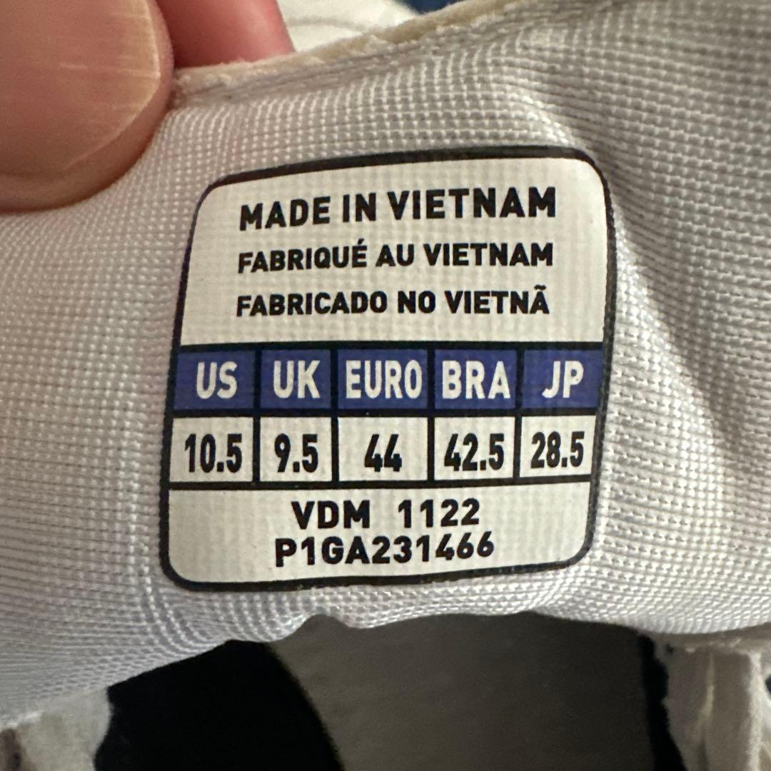 モレリア　AG ２８.５cm 海外モデル