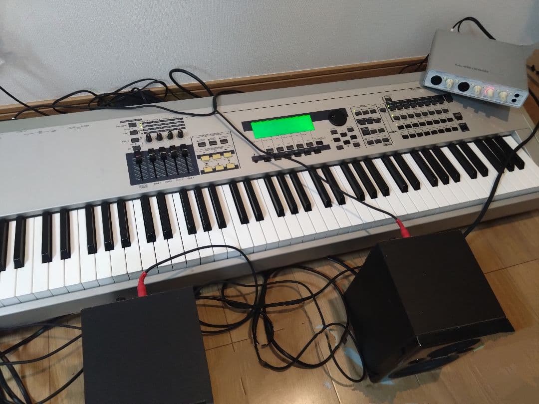 YAMAHA M08 シンセサイザー 88鍵