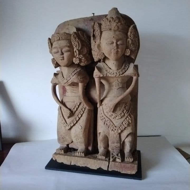 木製彫刻 二体の人物像　インドネシア　台座付き　アンティーク