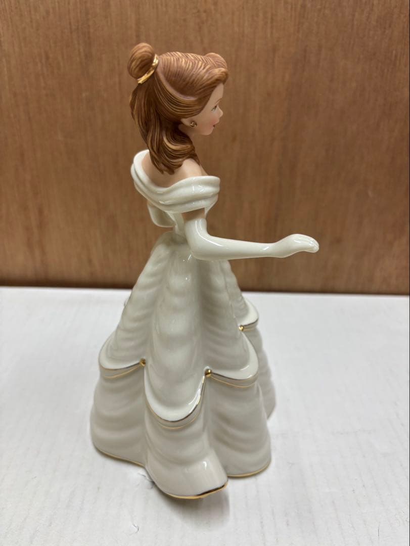 ディズニー レノックス 美女と野獣 ( ベル )