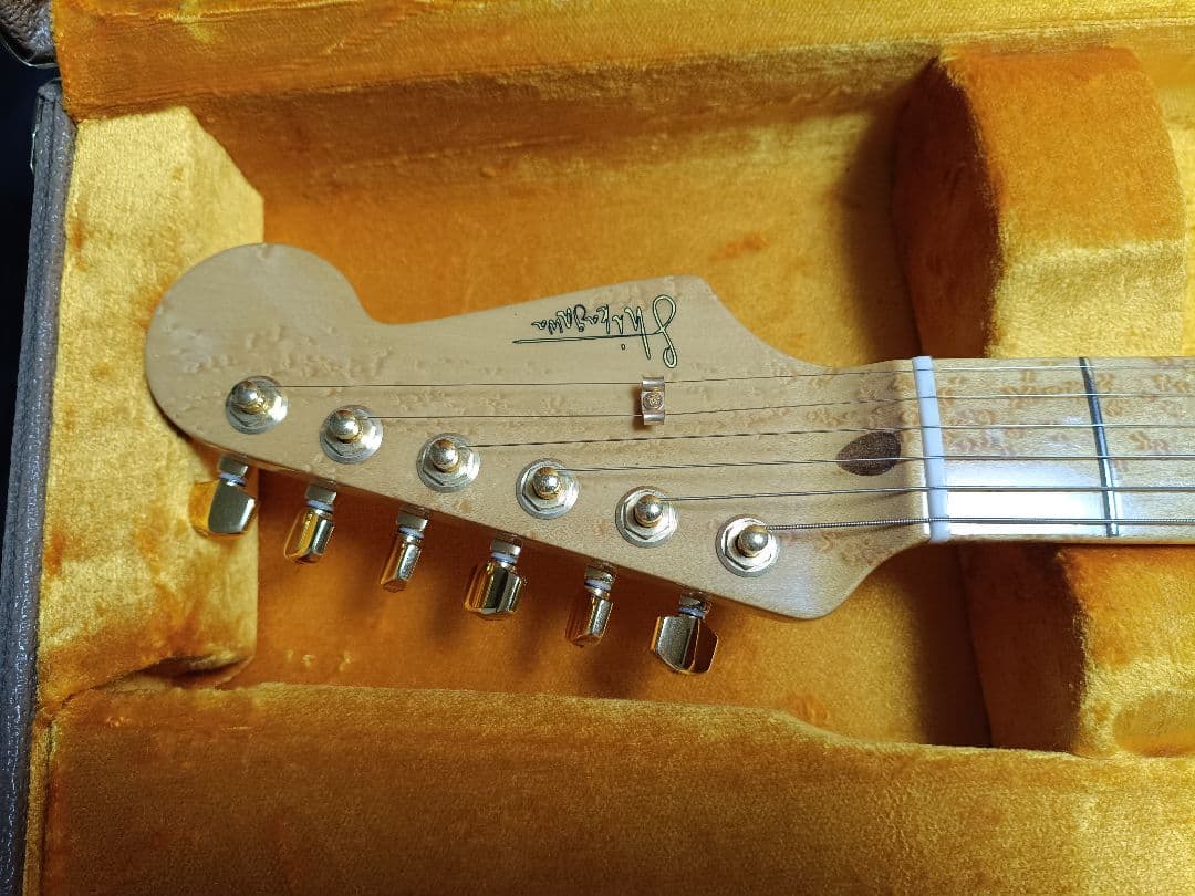 Fender Custom Shop NOS 1960 ネックは別工房でオーダー