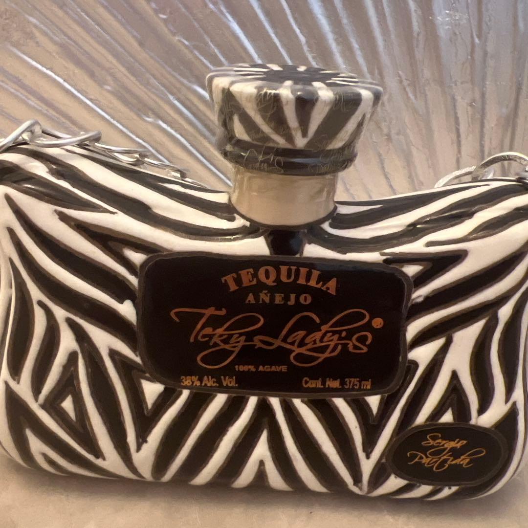 ゼブラ柄ハイヒールandバッグ型 テキーラ2本セット 完売商品 レア