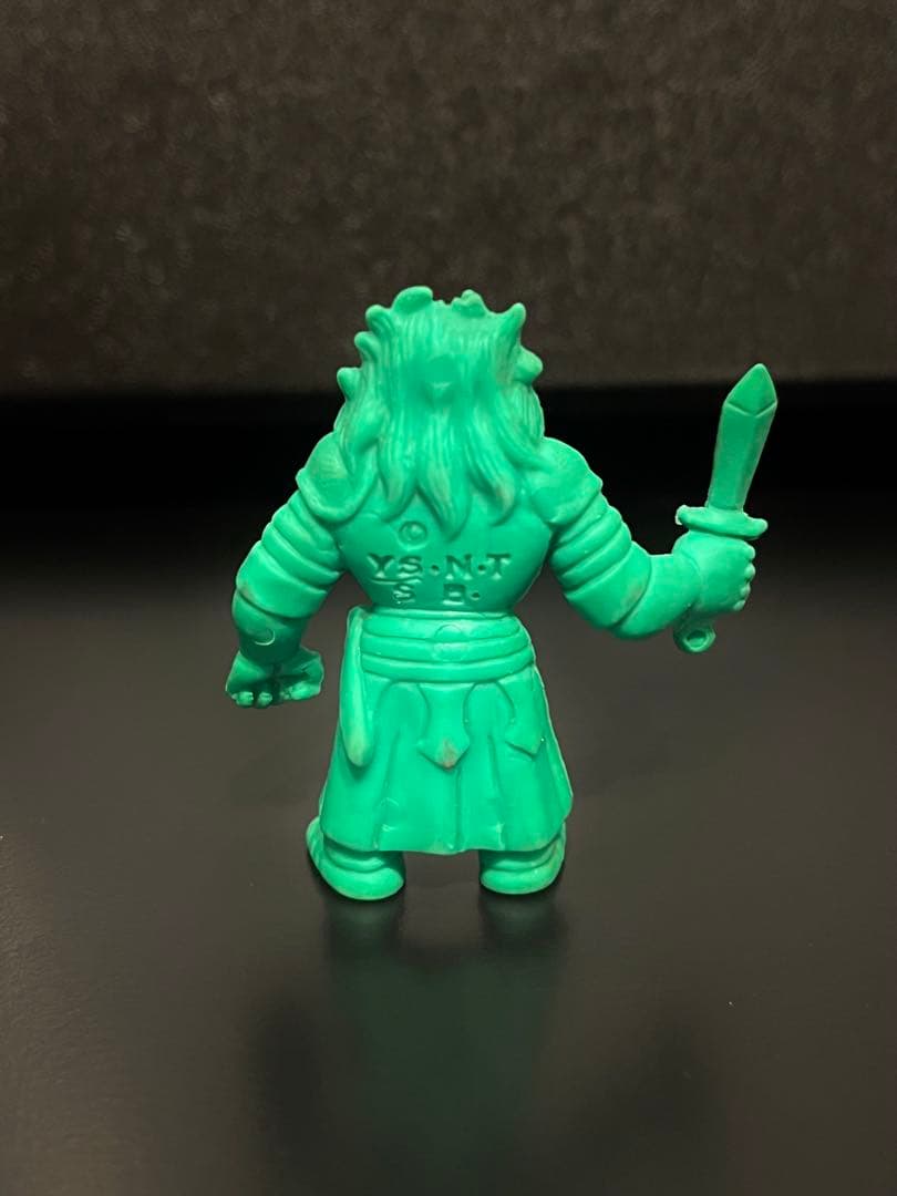 キン肉マン消しゴム　ビビンバ　緑色