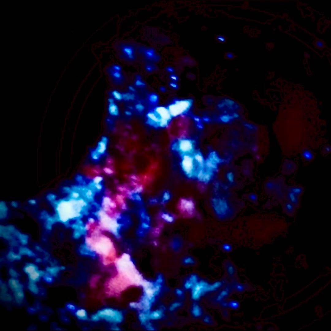 可愛いエメラルド大きめ母岩上標本189g