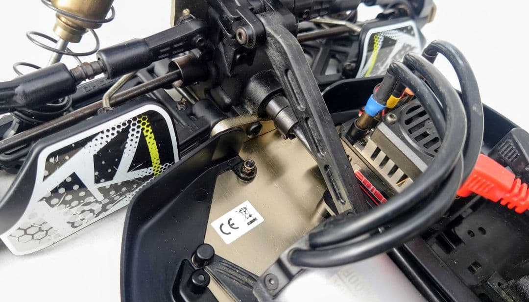 【フルセット】即走行！インファーノMP9e TKI 1/8 EP 4WD レディ