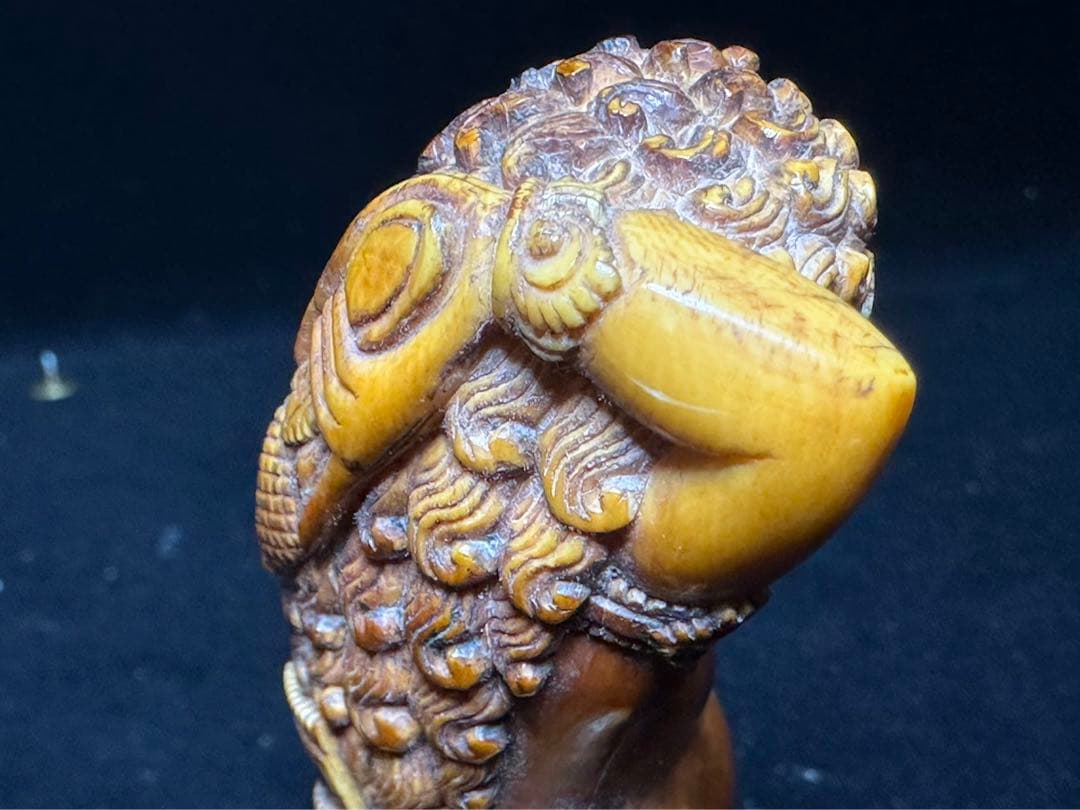 極上　置物　根付　神様　天然素材　彫刻 　細密細工　骨董　アンティーク