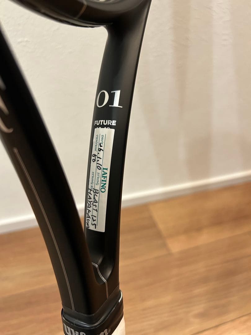美品 Wilson RF01 FUTURE テニスラケット G2 フェデラー