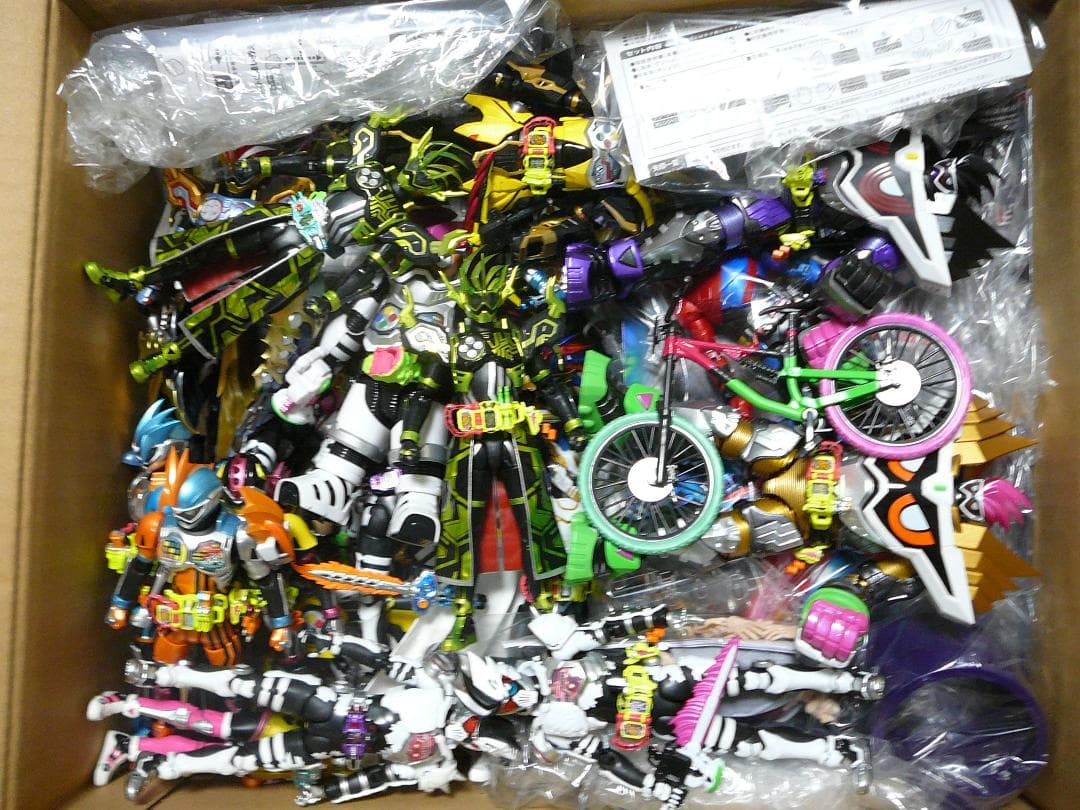 画像８付　フィギュアーツ　エグゼイド　セット