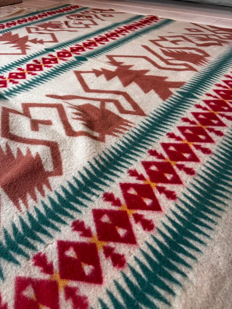 ヴィンテージネイティブ柄ウールラグW1660xH2030