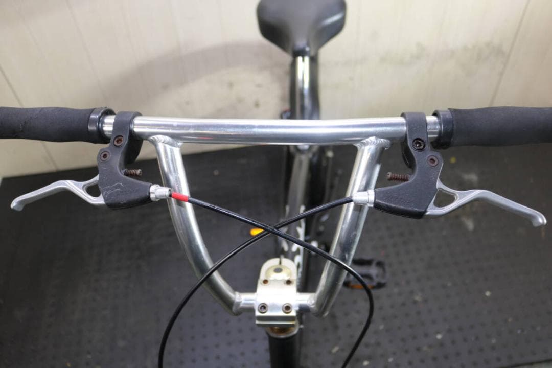 STRIKER3.0 20型ディスクブレーキ仕様 セミファットバイク20×3.0