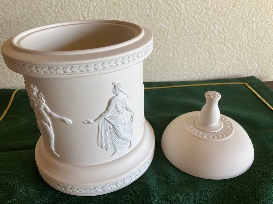 シリアル No付き 限定品　ウェッジウッド　ダンシングアワーズ　ビジューボックス