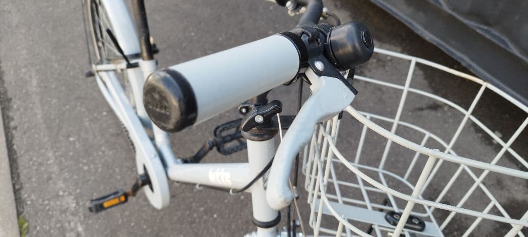 再値下げ！！bikke j（ビッケj) 22インチ　ジュニア用自転車 引渡し限定