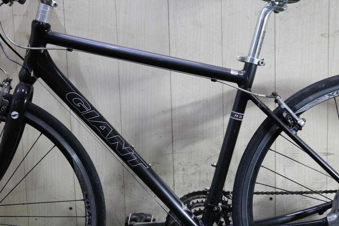 GIANT ESCAPE R3 700Cアルミ24速 465mm GREYクロス