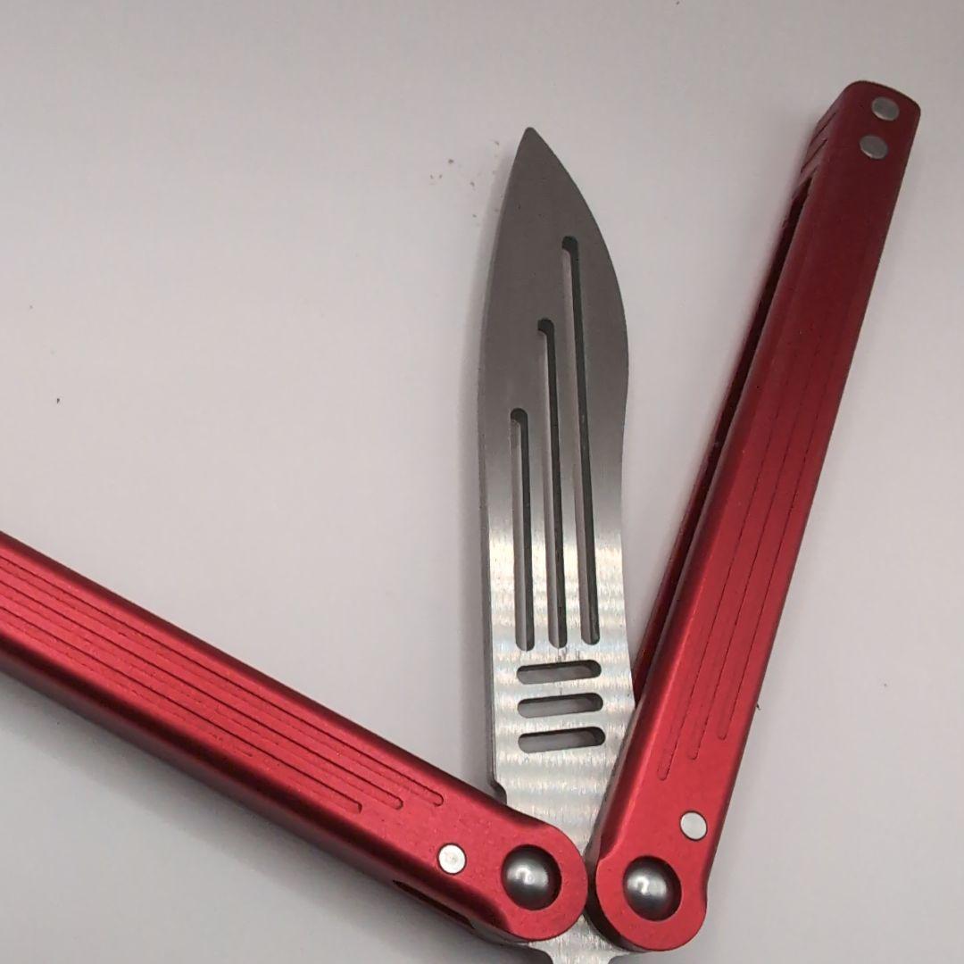 svix zephyr v4.5　バタフライナイフ　トレーナー