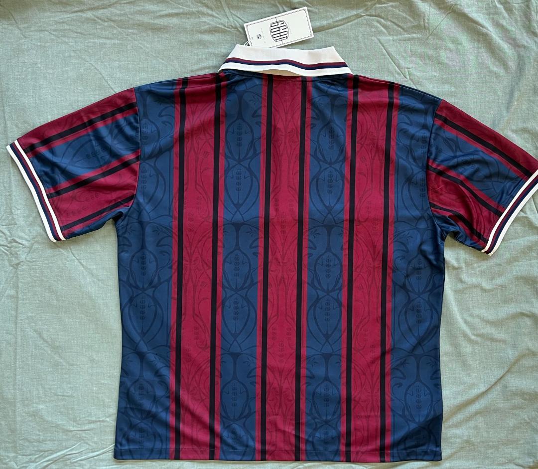 FC バルセロナ レトロシャツ - オーバーサイズ