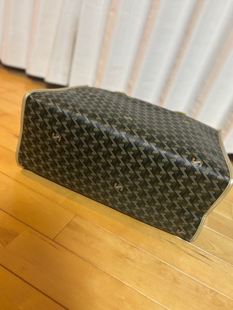 ヨシ　極美品！　レザレクション　ロッカーバッグ