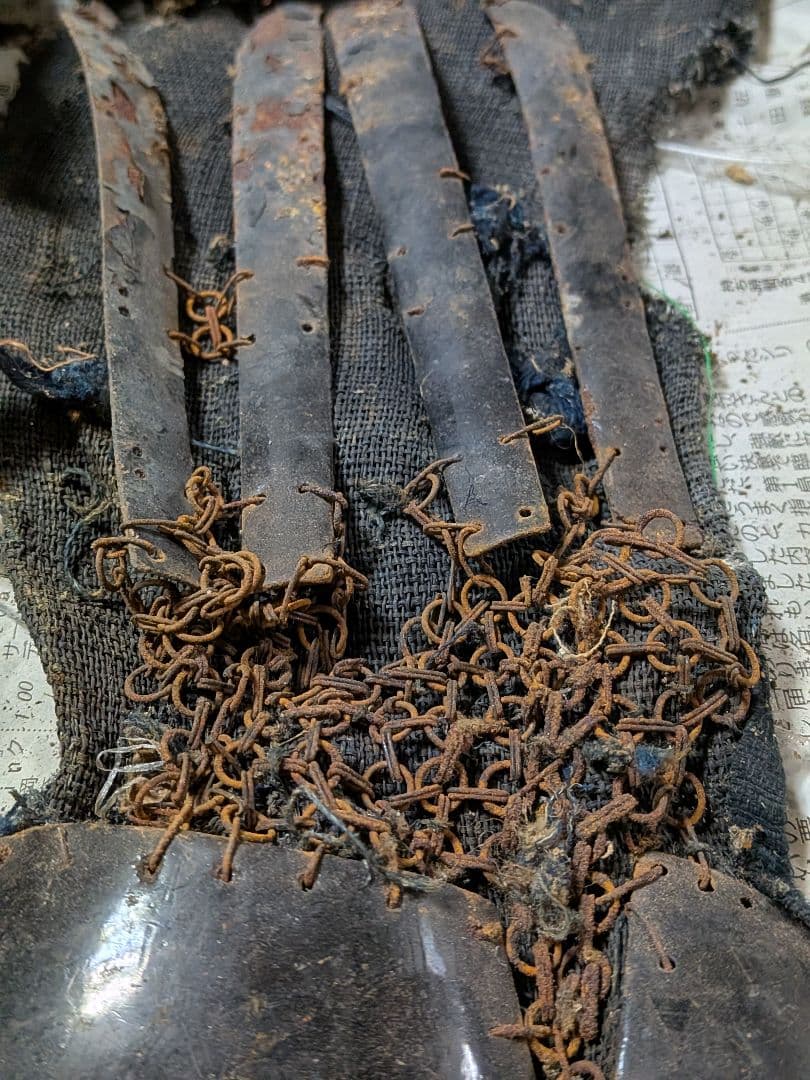 時代本歌武具合戦残骸シリーズ鉄地片袖籠手脛当凄まじい迫力当時物コレクション