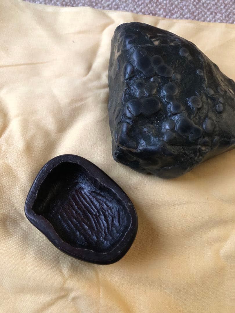 梅花石　木箱入　鑑賞石