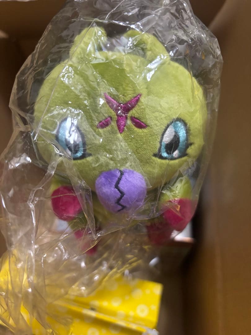 ワームモン　ぬいぐるみ