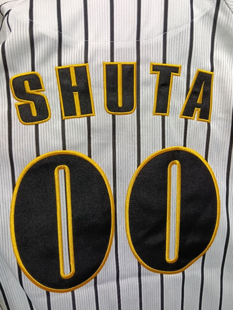 超希少・新品タグ付き！シャープ産業 阪神タイガース 田中秀太 ユニフォーム M