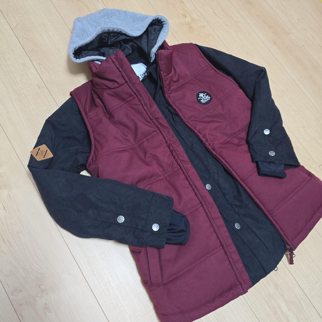 SCAPE(エスケープ) スノーボード　ウェア