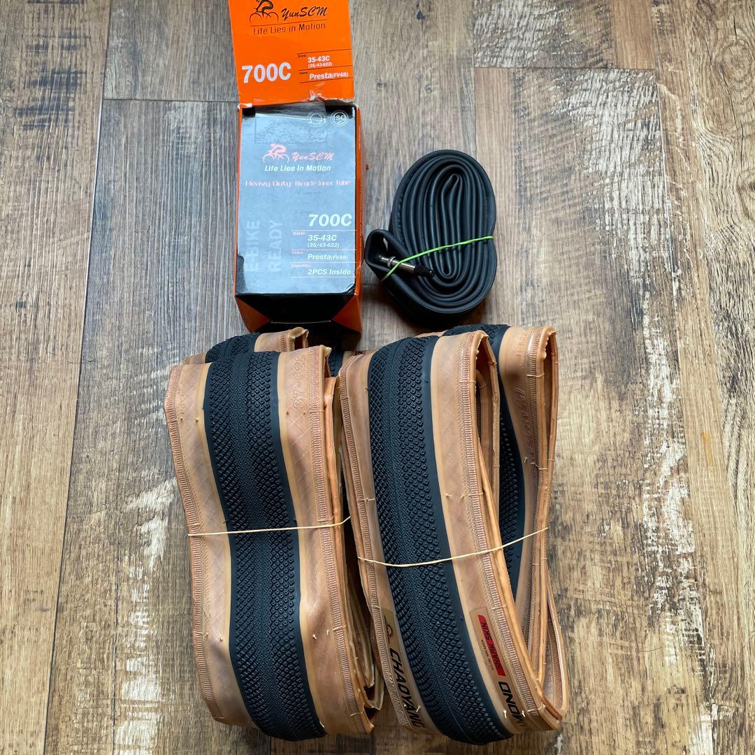 CHAOYANG フライングダイヤモンド　700x35cタイヤ と3本チューブ