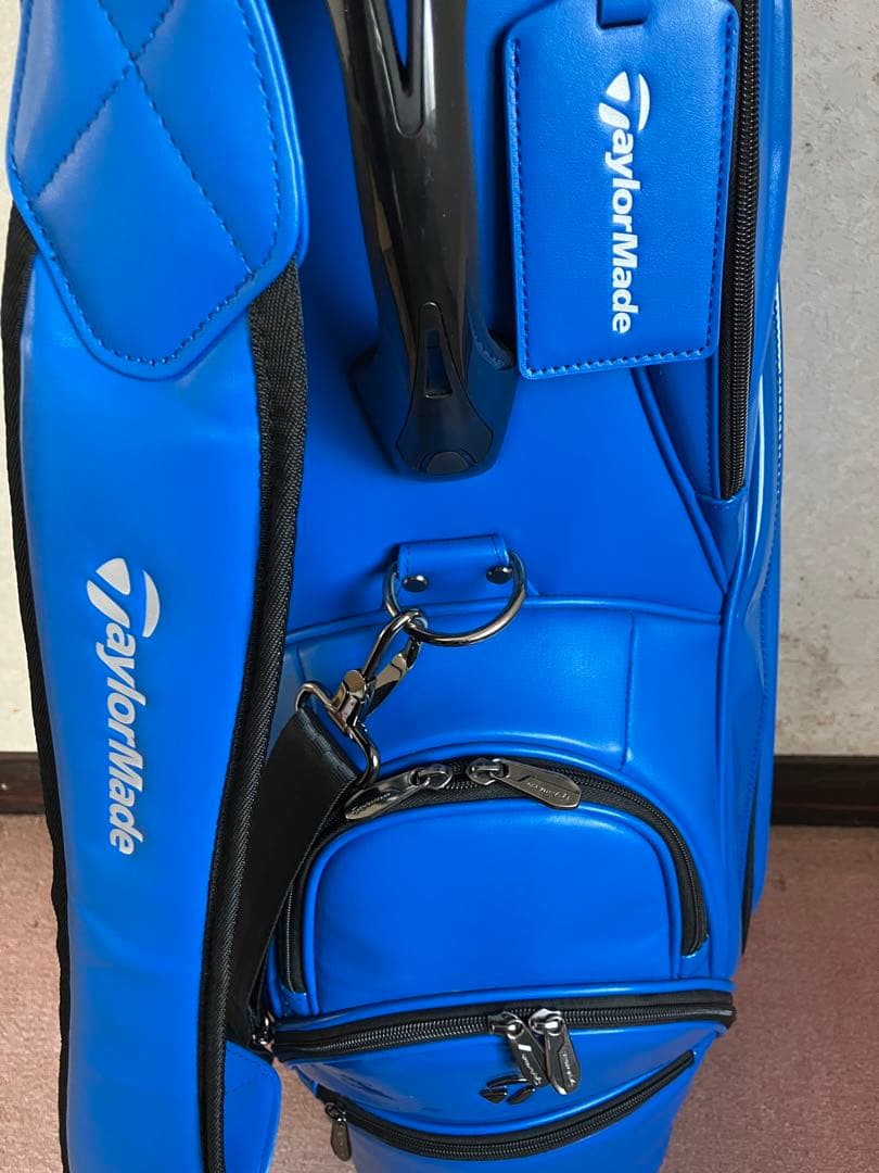 テーラーメイド 2024 プレミアムモダン キャディバッグ