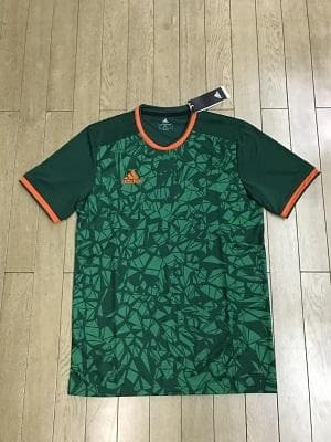 アディダス　サッカ－オーダ－ユニフォ－ム17着セット 大特価　新品/未使用品