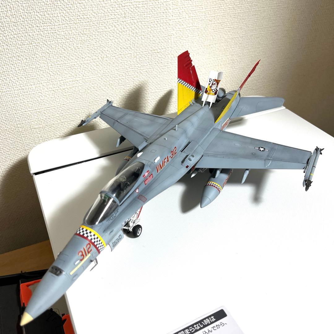 戦闘機プラモデル完成品1/48ハセガワF-18ホーネット