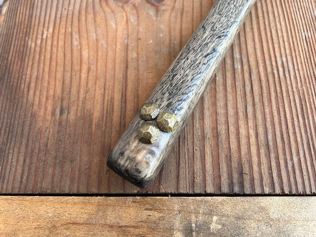 船手玄翁　墨入樫　亀鋲グリップ