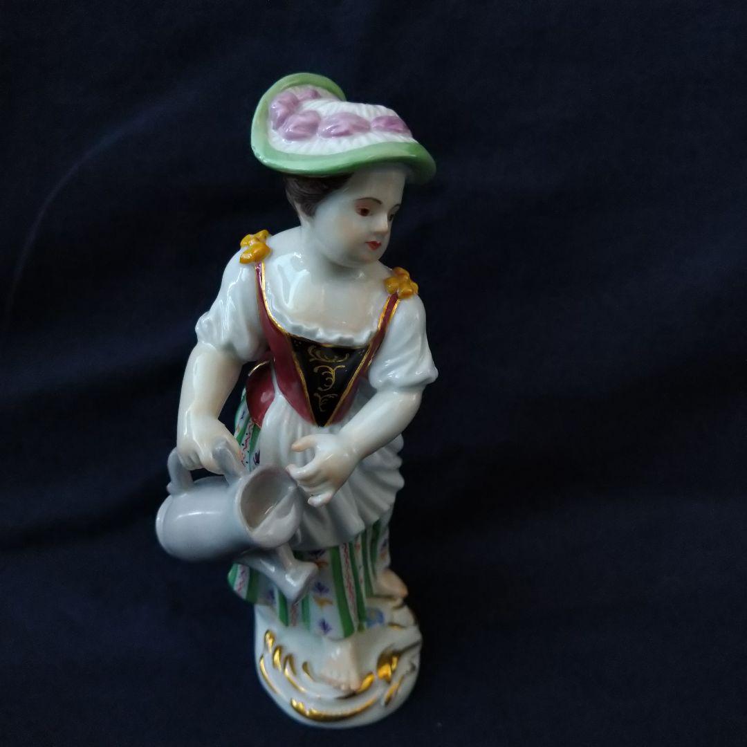 ✤マイセン(Meissen)フィギュリン『ジョウロを持つ少女』