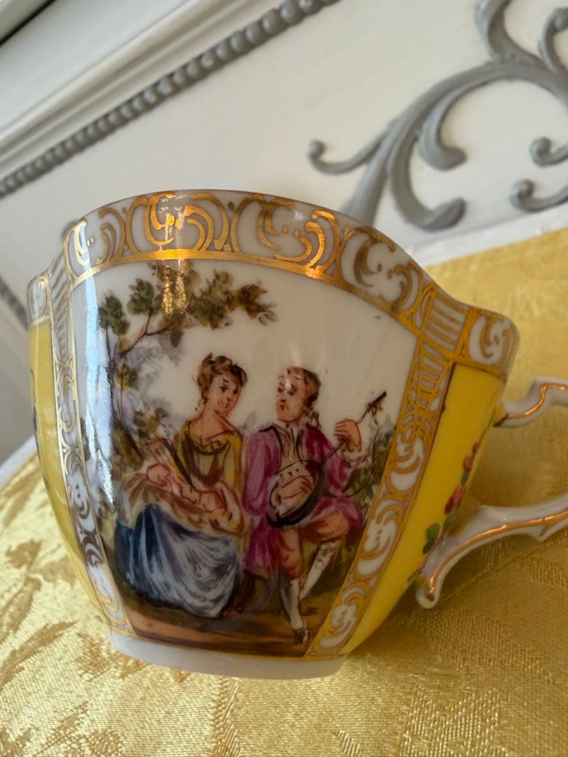 【希少】ドレスデン カール・ティーメ　 カップ＆ソーサー恋人図 イエロー 手描き