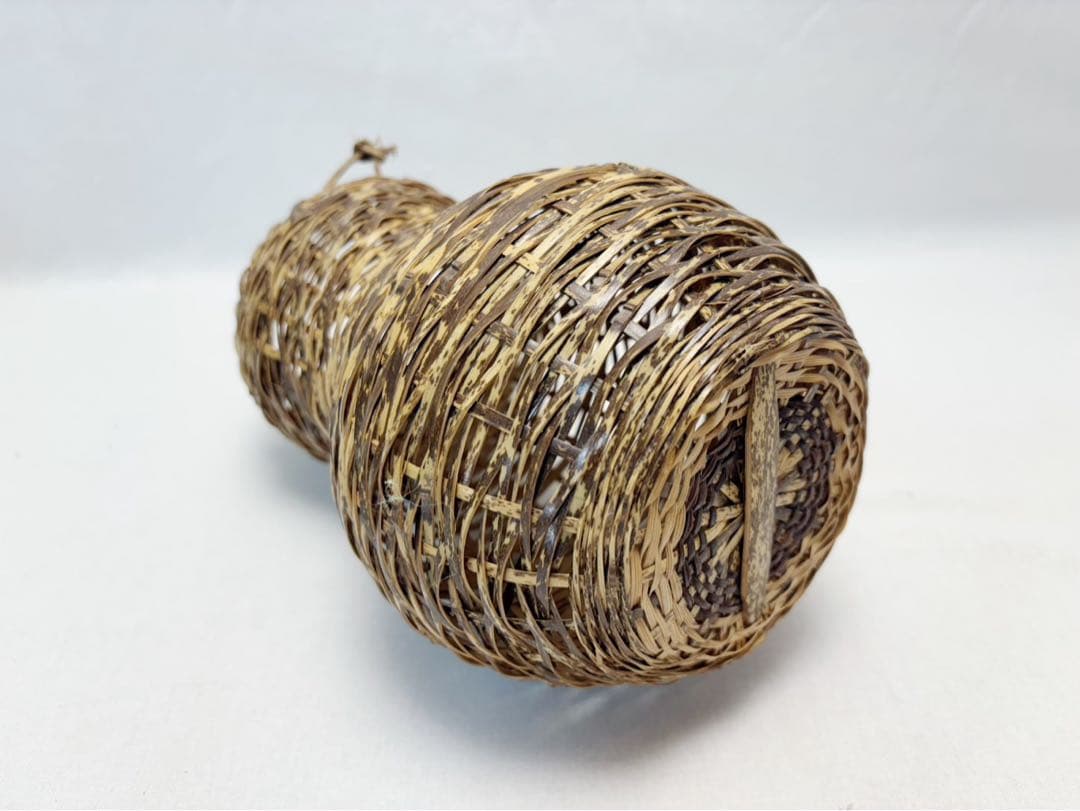 未使用 華道具 斑竹 瓢箪形 竹花入 掛置兼用 竹おとし付き 竹工芸 竹篭